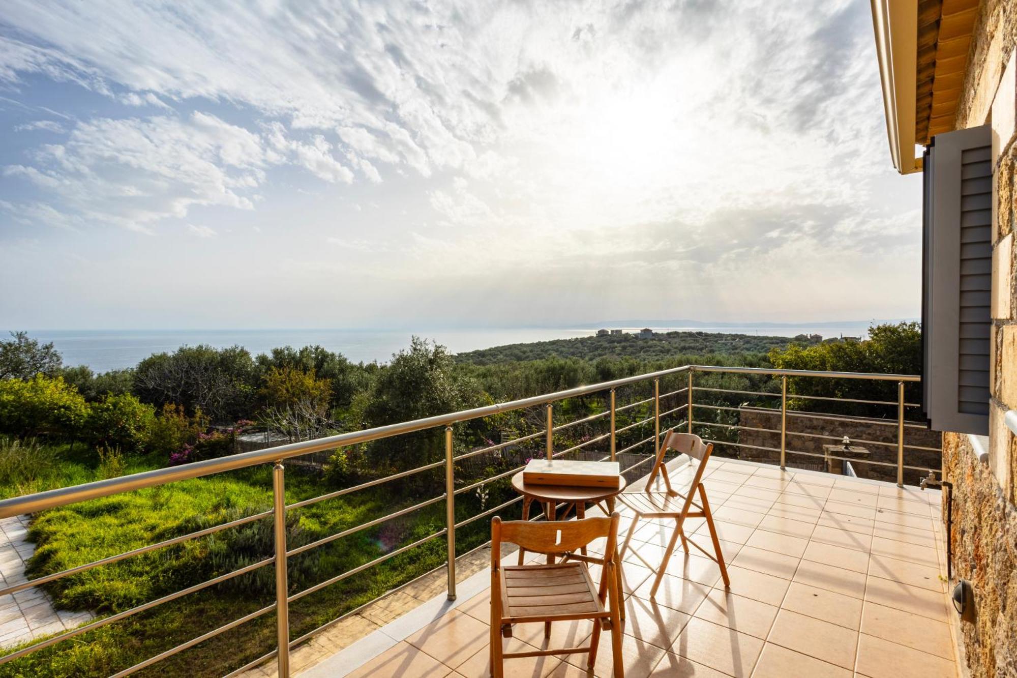 Villa Eleni - Private Pool Bliss Near Kardamili Proastion Exterior photo